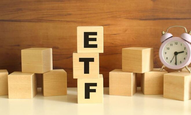 Конгрессмены призвали SEC одобрить прямой ETF на биткоин