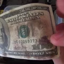 В России уличные валютчики начали менять USDT на доллары США